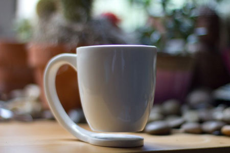 神奇的“悬浮”咖啡杯 图三