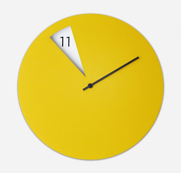 意大利设计师的扇形挂钟（Freakish Clock）设计