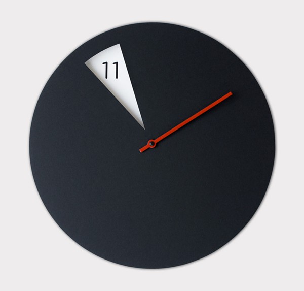 意大利设计师的扇形挂钟（Freakish Clock）设计 图三