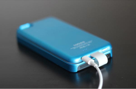 iPhone5S背壳吸附式移动电源 