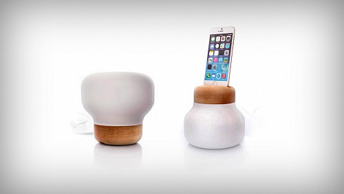 能为iPhone手机充电的创意台灯（Mushroom lamp） 图一